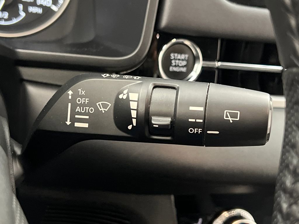 Used 2025 Mitsubishi Outlander SE AWD/4WD image 47