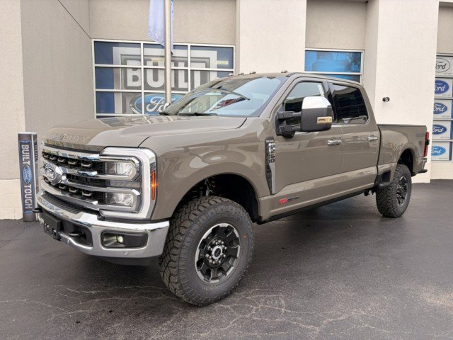New 2027 Ford F250 King Ranch w/ Tremor Off-Road Package AWD/4WD image 4