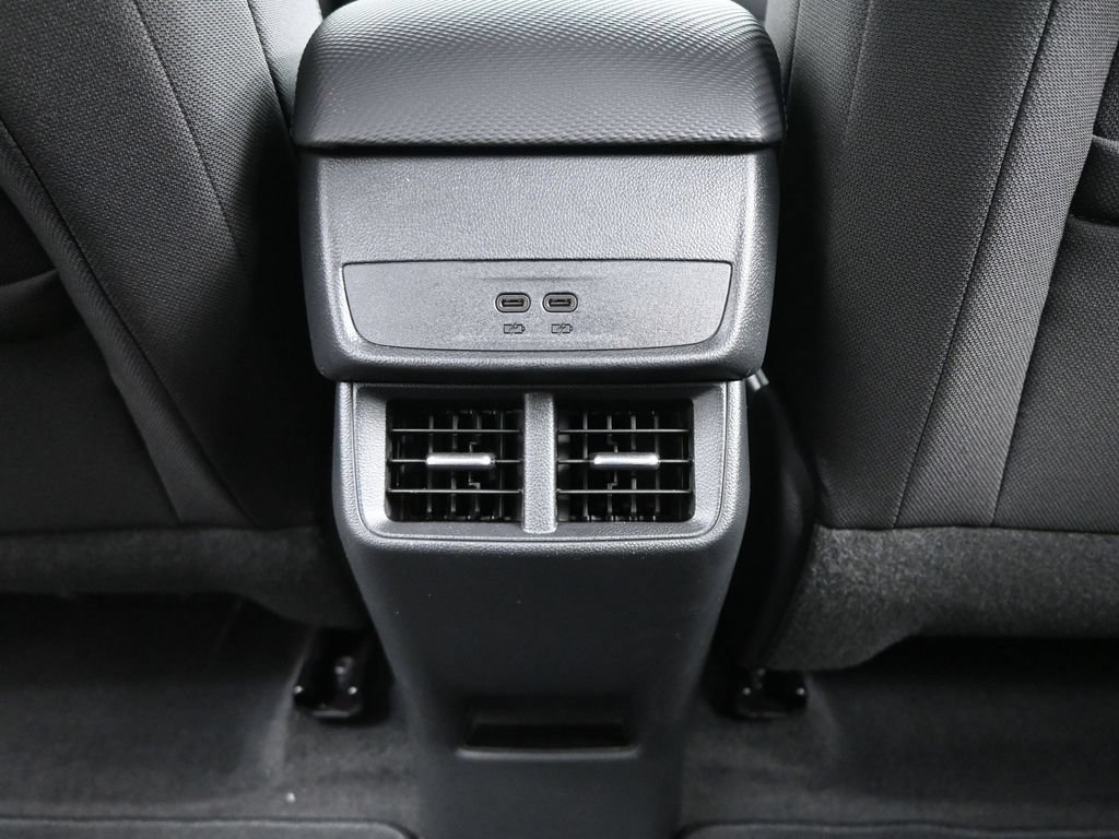 New 2026 Chevrolet Equinox LT FWD image 38