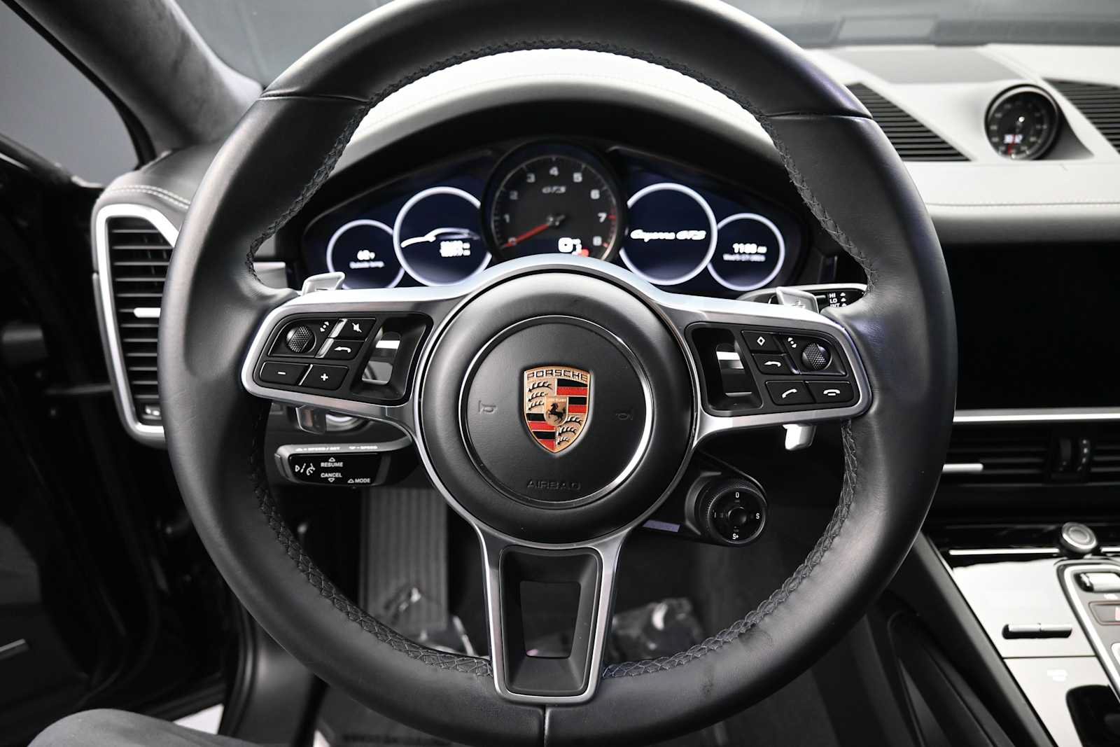 Certified 2023 Porsche Cayenne GTS AWD/4WD image 9