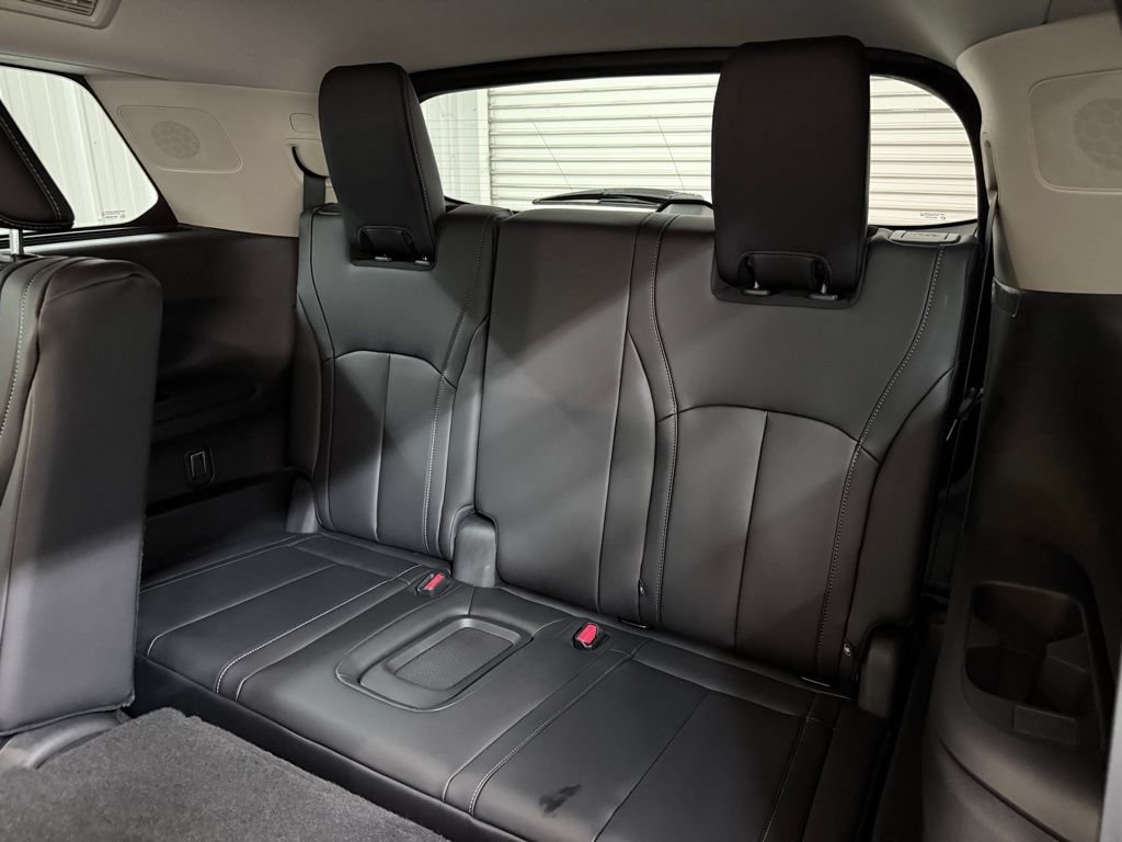 Certified 2026 INFINITI QX60 Luxe w/ Cargo Package FWD image 30