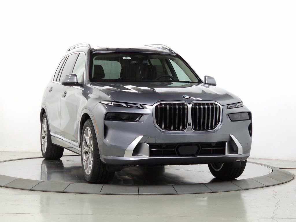 Used 2025 BMW X7 xDrive40i w/ Parking Assistance Package