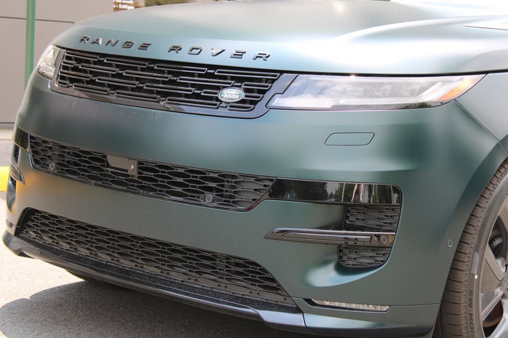 New 2026 Land Rover Range Rover Sport Autobiography Plug-In Hybrid AWD/4WD image 2
