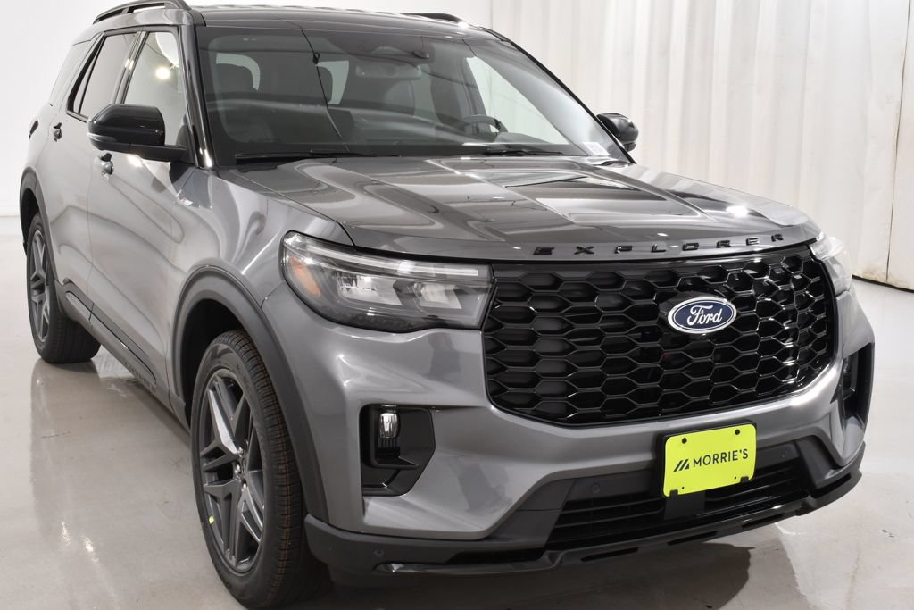 New 2026 Ford Explorer ST-Line w/ ST-Line Street Pack AWD/4WD image 4
