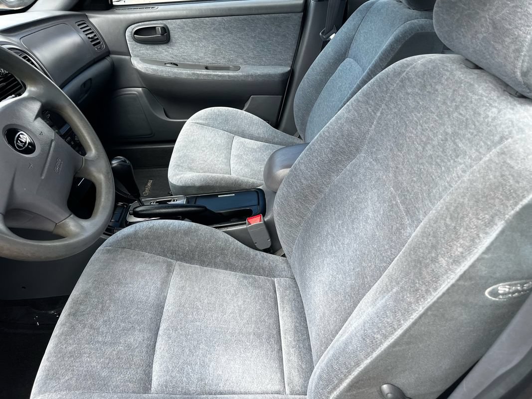 Used 2004 Kia Optima FWD image 16