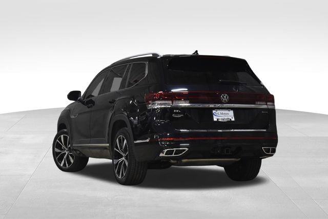 Used 2024 Volkswagen Atlas SEL Premium R-Line image 2