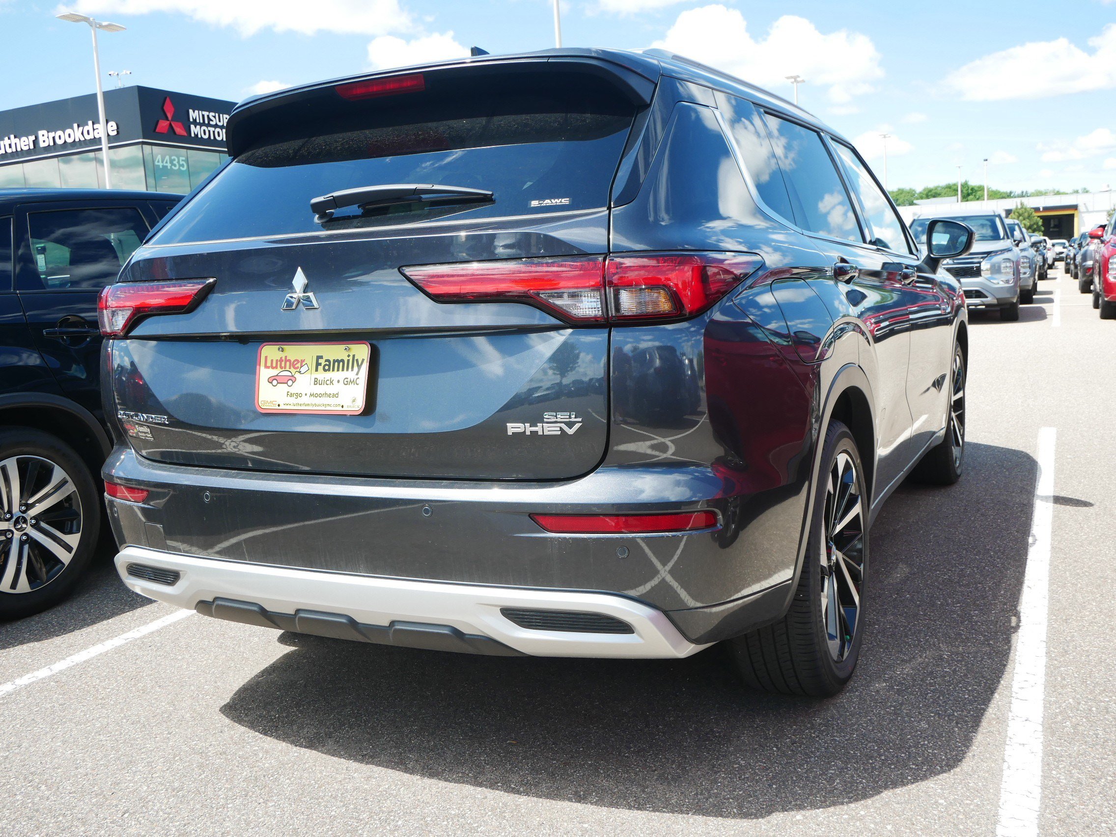 Used 2025 Mitsubishi Outlander SEL AWD/4WD image 4
