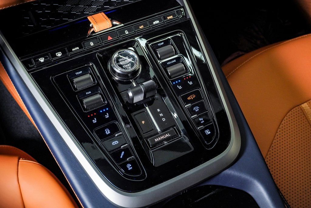 New 2026 Aston Martin DBX 707 image 30