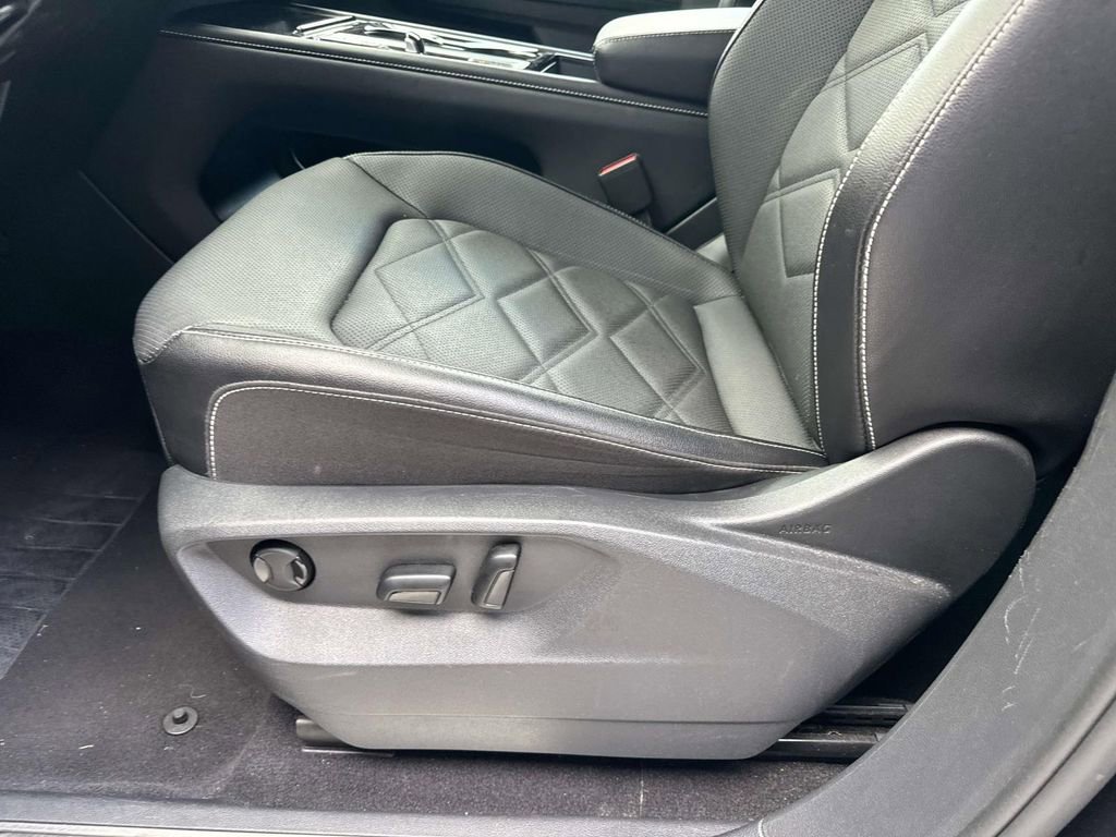 Used 2024 Volkswagen Atlas SE FWD image 20
