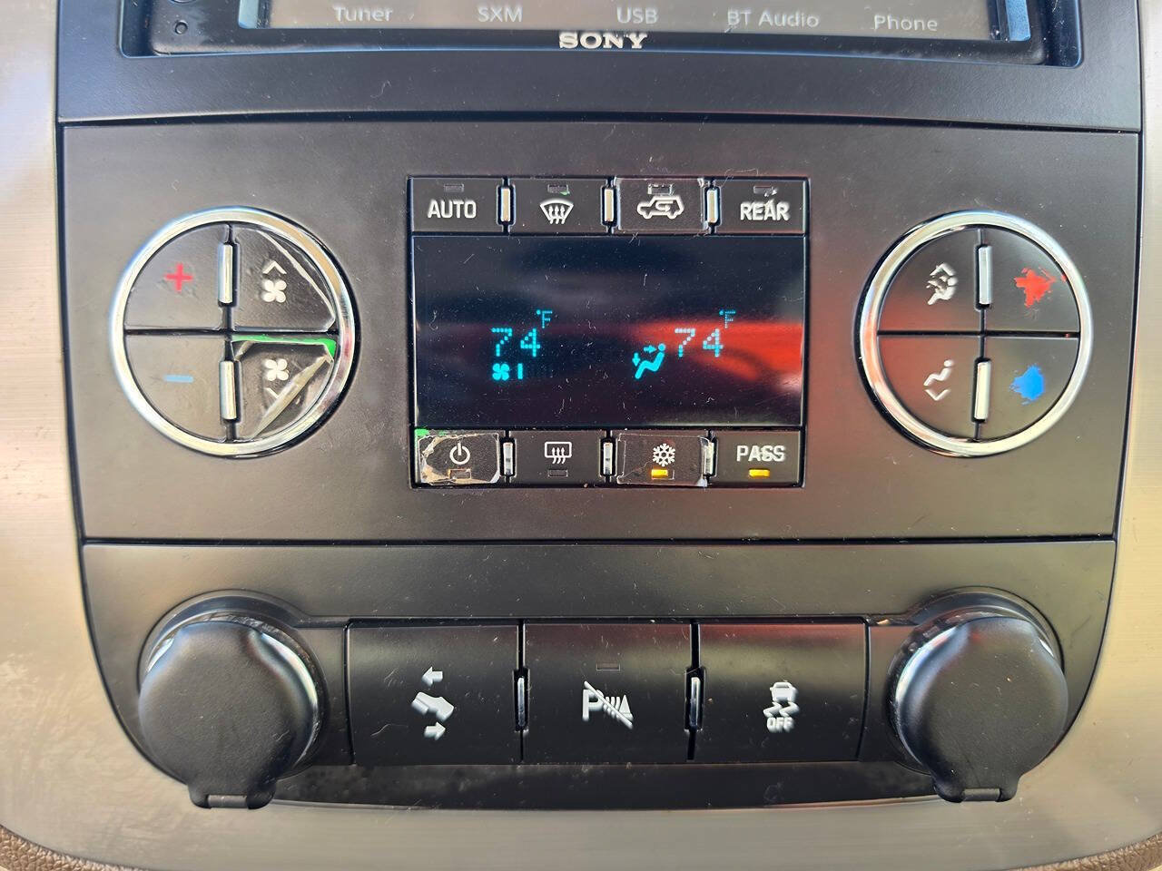 Used 2014 GMC Yukon XL SLT w/ SLT-2 Equipment Package RWD image 42