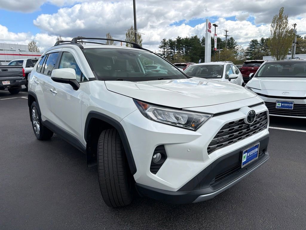 Used 2021 Toyota RAV4 Limited AWD/4WD image 3