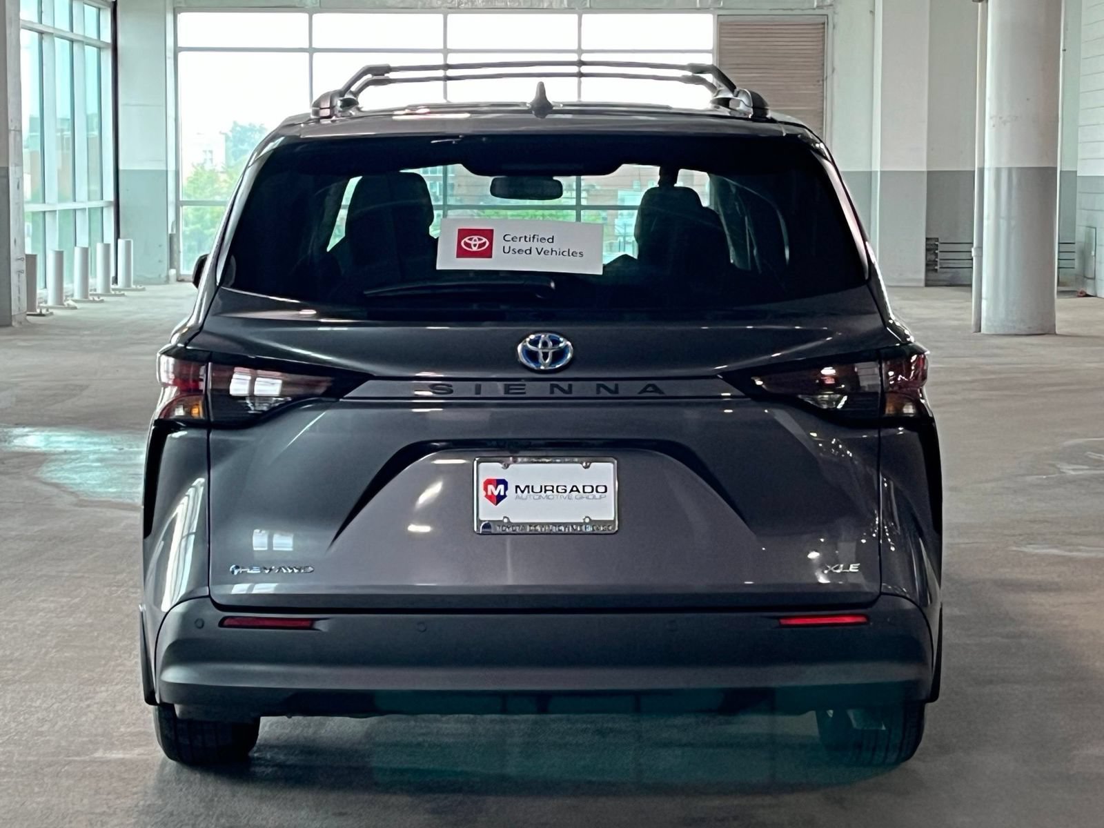 Used 2025 Toyota Sienna XLE w/ XLE Plus Package AWD/4WD image 9