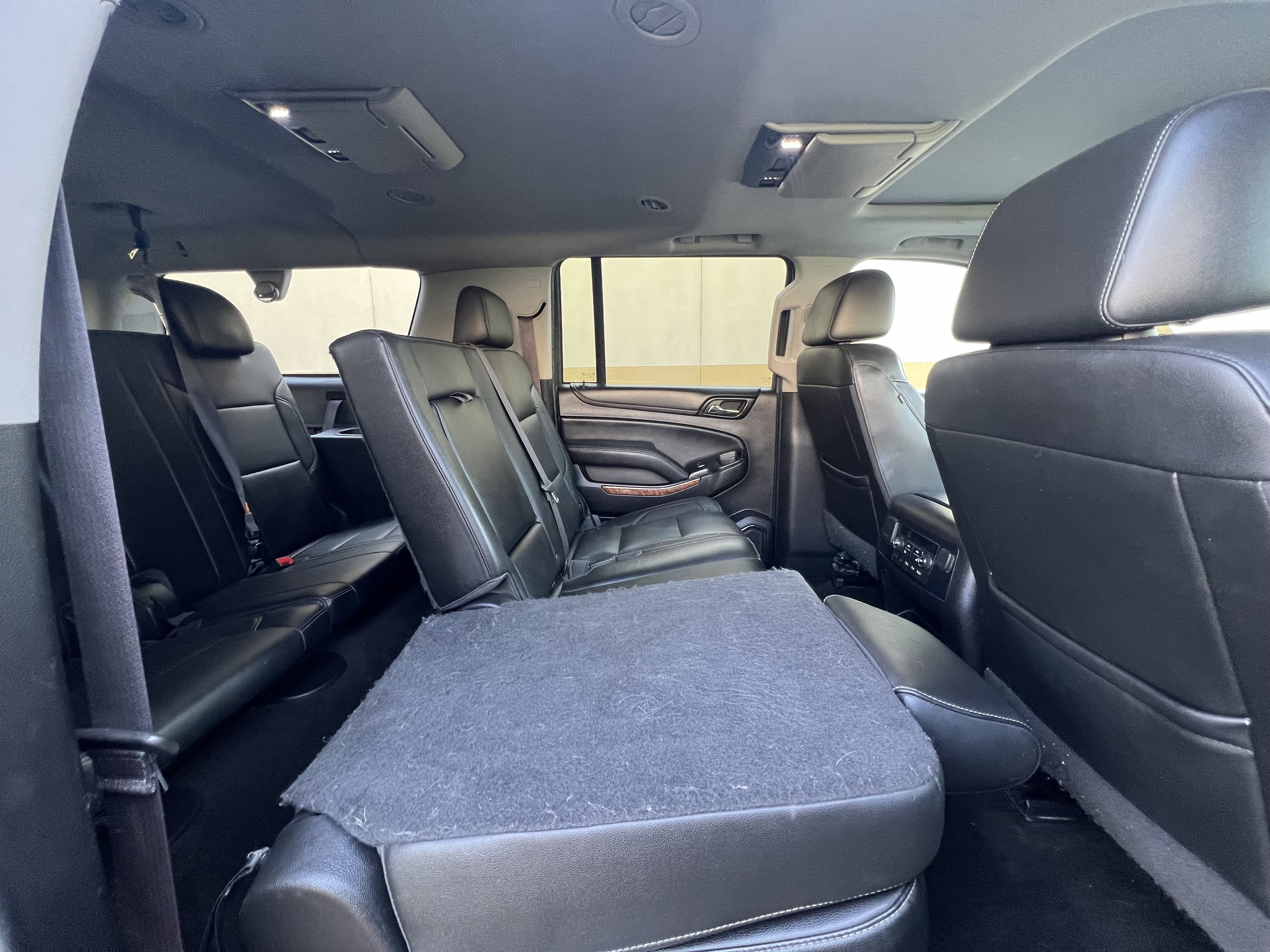Used 2017 Chevrolet Suburban Premier image 27