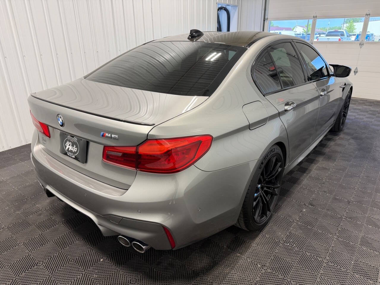 Used 2018 BMW M5 w/ Executive Package AWD/4WD image 3