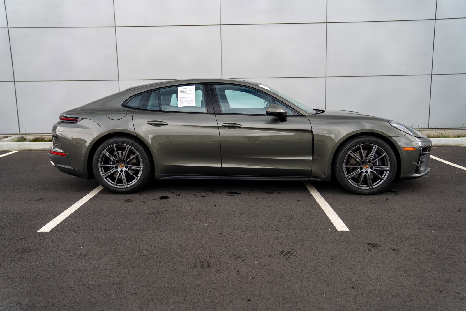 Certified 2025 Porsche Panamera image 8