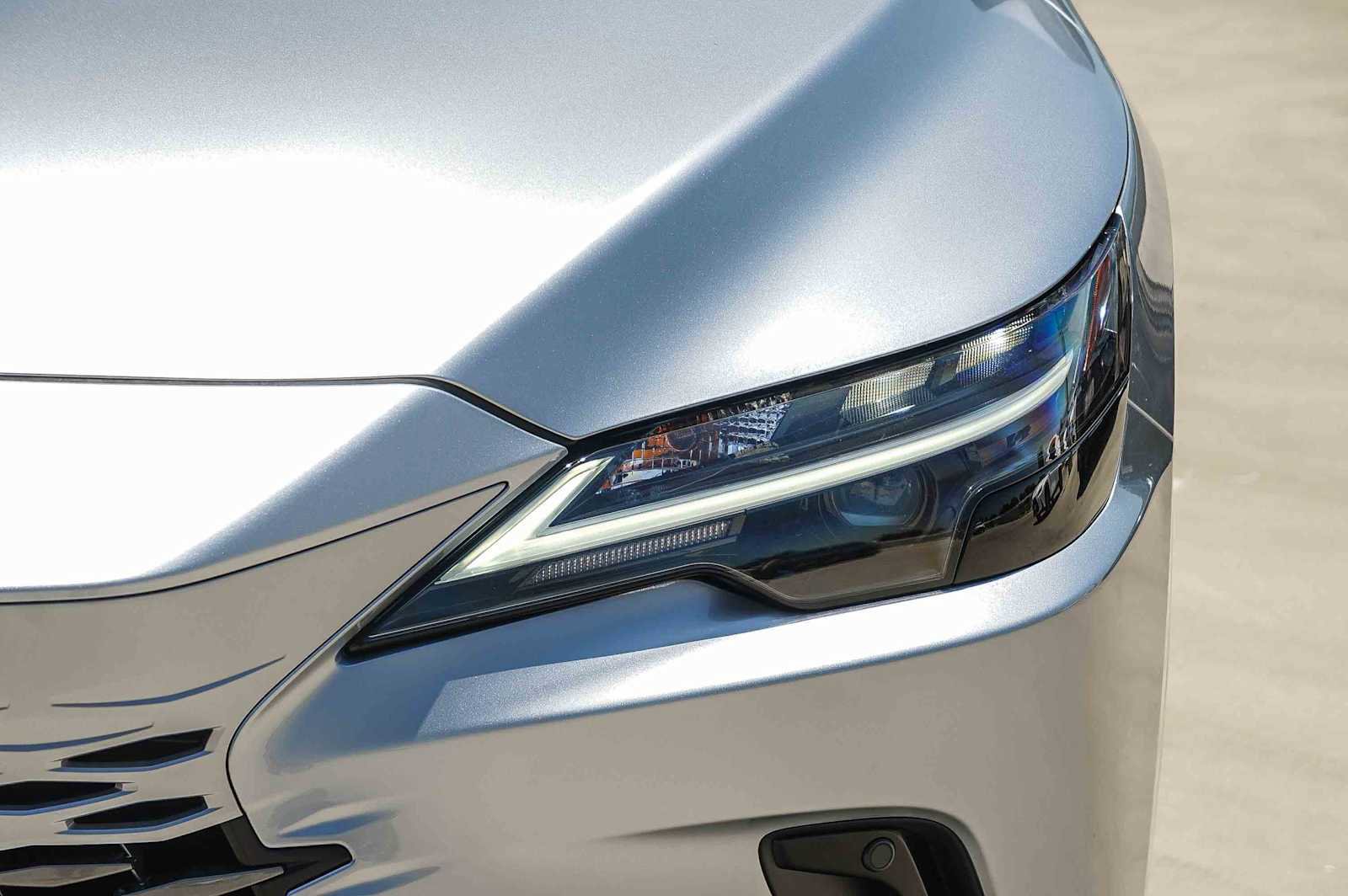 New 2026 Lexus RX 450h AWD image 8