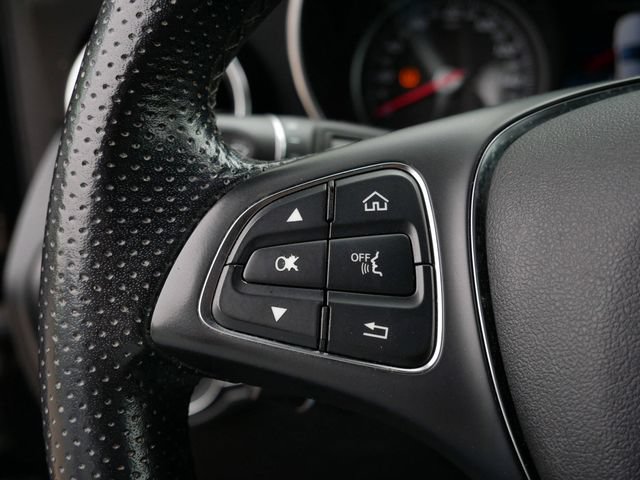 Used 2019 Mercedes-Benz GLC 300 4MATIC image 19