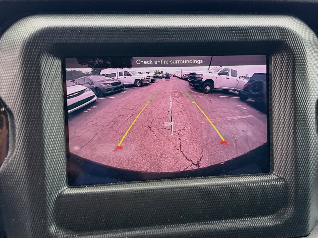 Used 2022 Jeep Wrangler Unlimited Sport AWD/4WD image 14