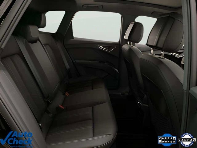 Used 2024 Audi Q4 e-tron Premium RWD image 17