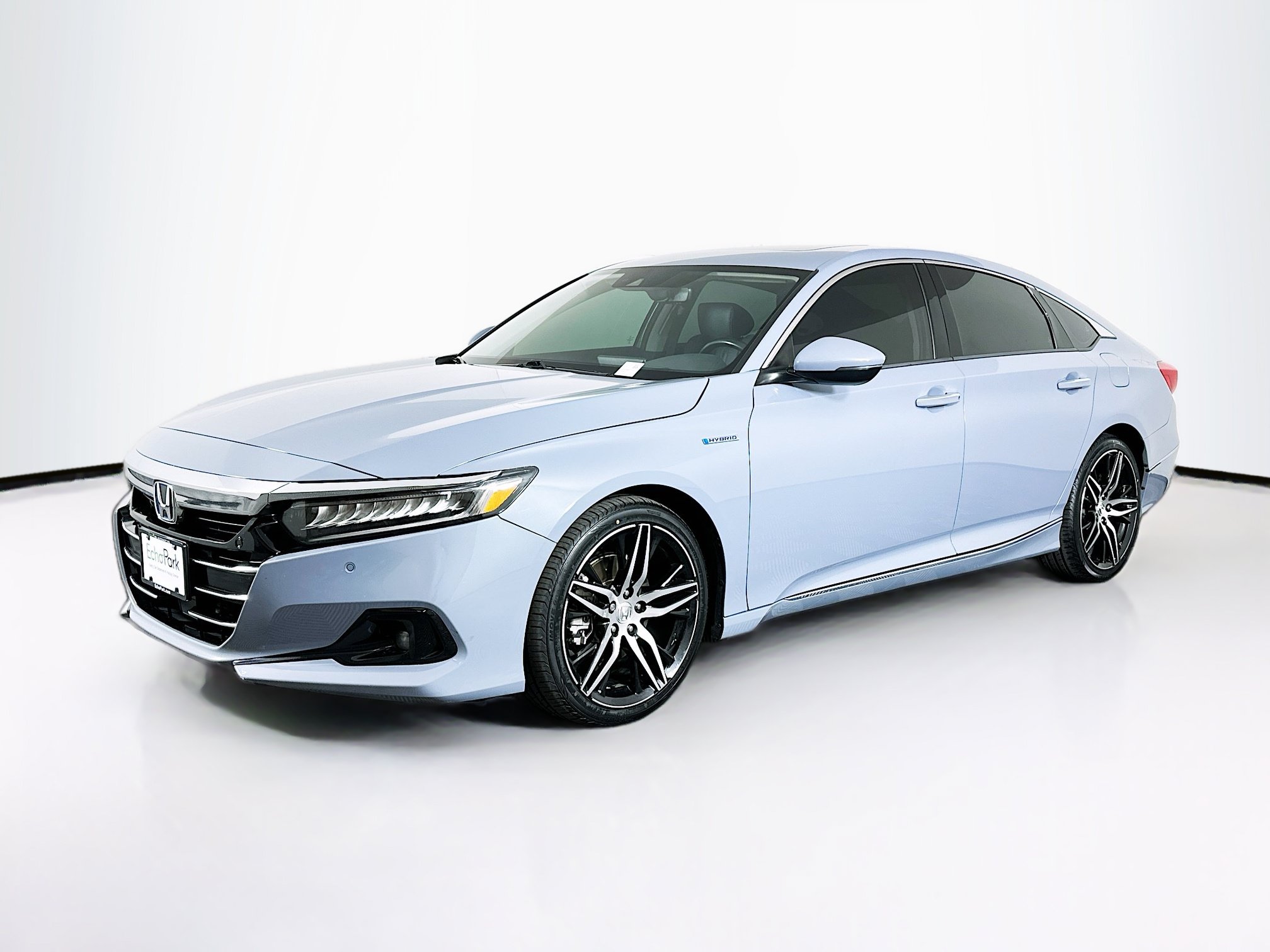 Used 2021 Honda Accord Touring image 3