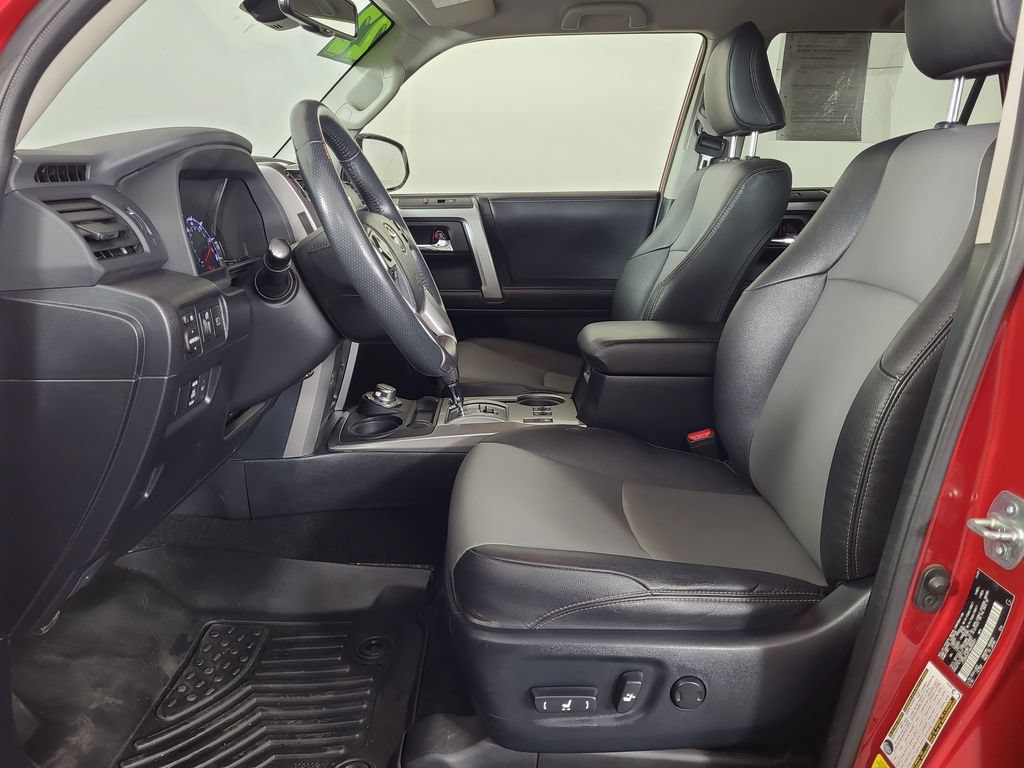 Used 2022 Toyota 4Runner SR5 Premium AWD/4WD image 19
