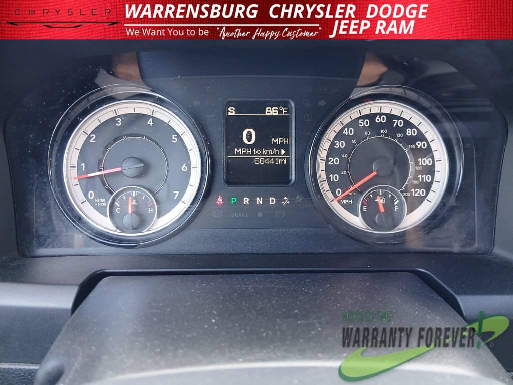Used 2024 RAM 1500 Classic SLT AWD/4WD image 16