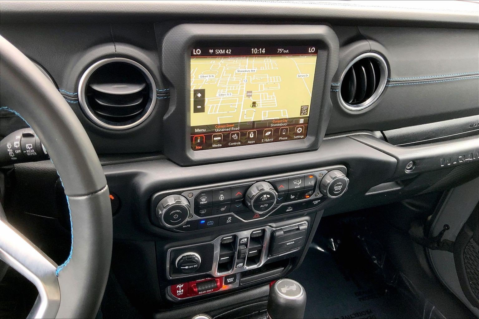 Certified 2023 Jeep Wrangler Unlimited Rubicon 4xe w/ Cold Weather Group AWD/4WD image 5