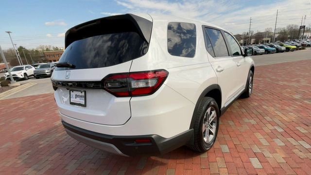 Used 2025 Honda Pilot EX-L image 9