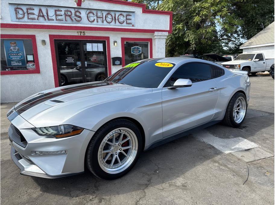 Used 2018 Ford Mustang Premium RWD image 2