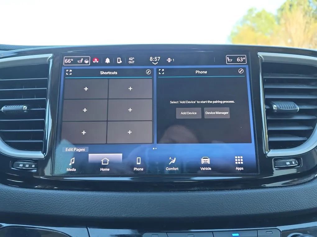 Used 2022 Chrysler Pacifica Touring-L FWD image 27