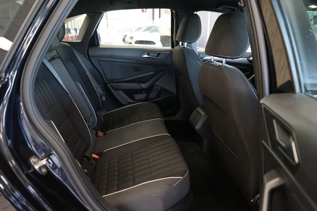 Used 2022 Volkswagen Jetta Sport FWD image 11