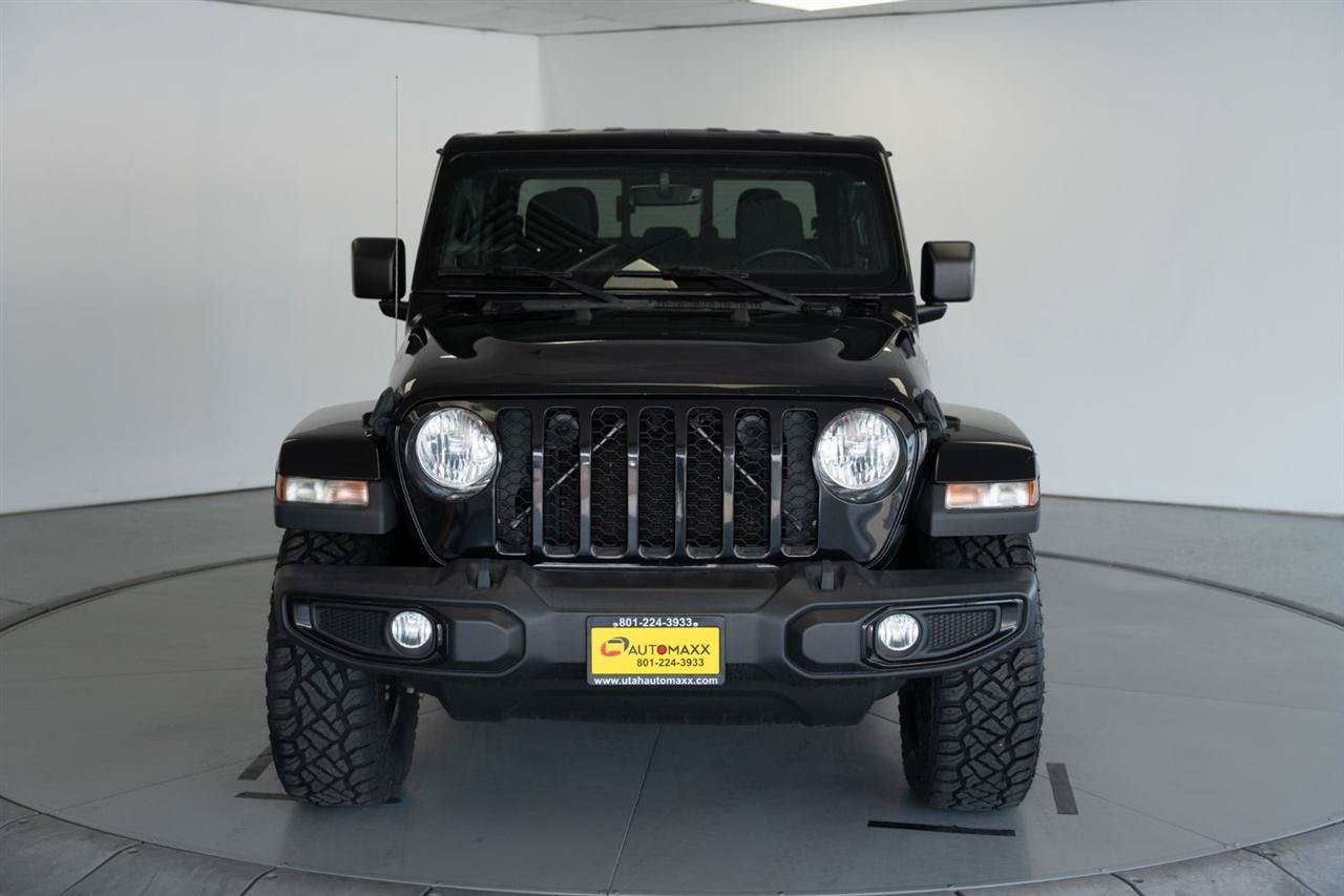 Used 2021 Jeep Gladiator Sport AWD/4WD image 2