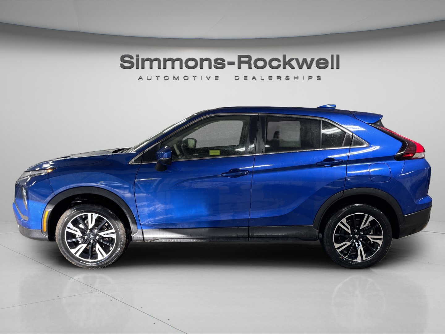 Used 2025 Mitsubishi Eclipse Cross SE AWD/4WD image 2