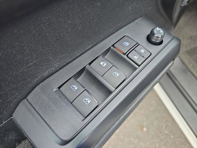 Certified 2023 Toyota Tacoma SR AWD/4WD image 29