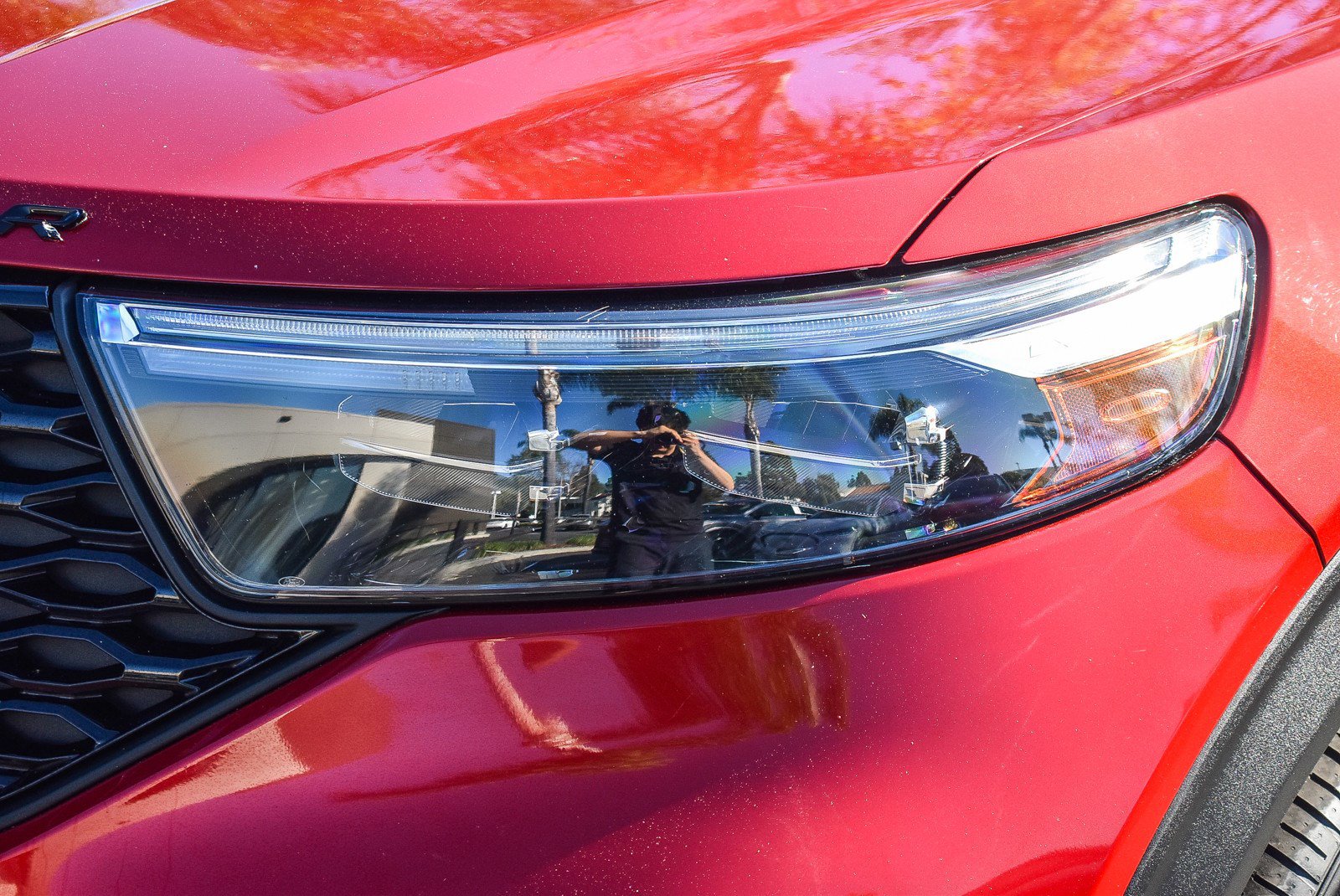 Used 2020 Ford Explorer ST w/ Premium Technology Package image 8