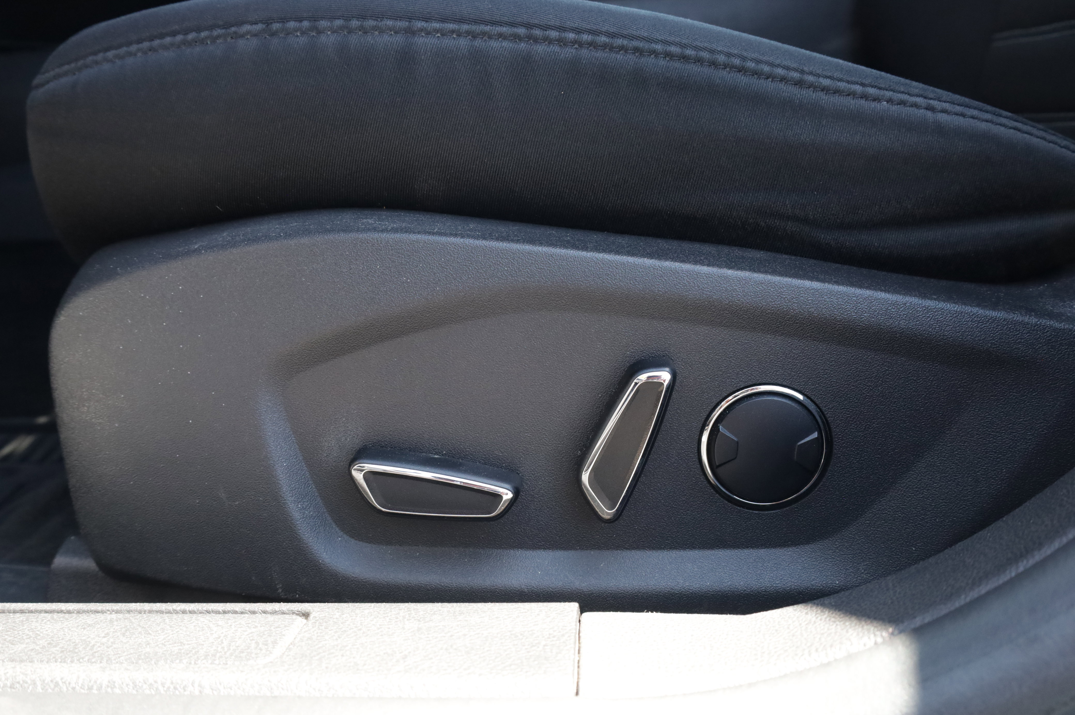 Used 2013 Ford Fusion SE FWD image 21