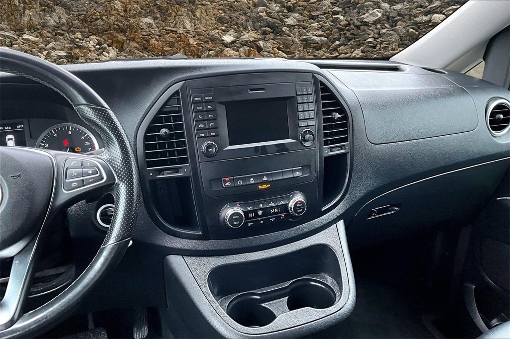 Used 2018 Mercedes-Benz Metris Passenger image 6