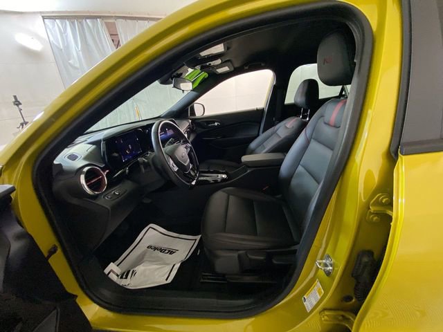 Used 2024 Chevrolet Trax RS w/ Driver Confidence Package image 24