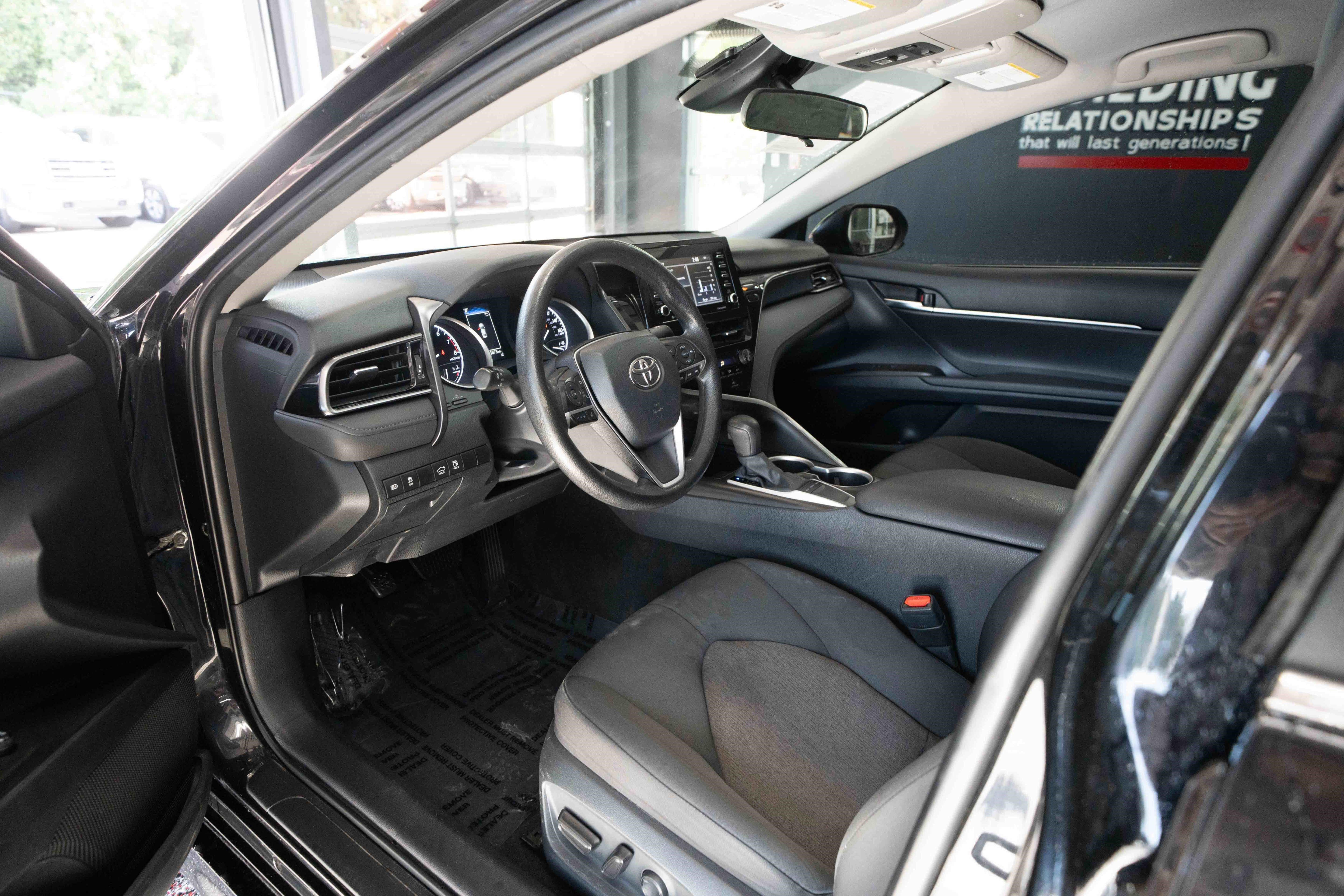 Used 2023 Toyota Camry LE FWD image 8