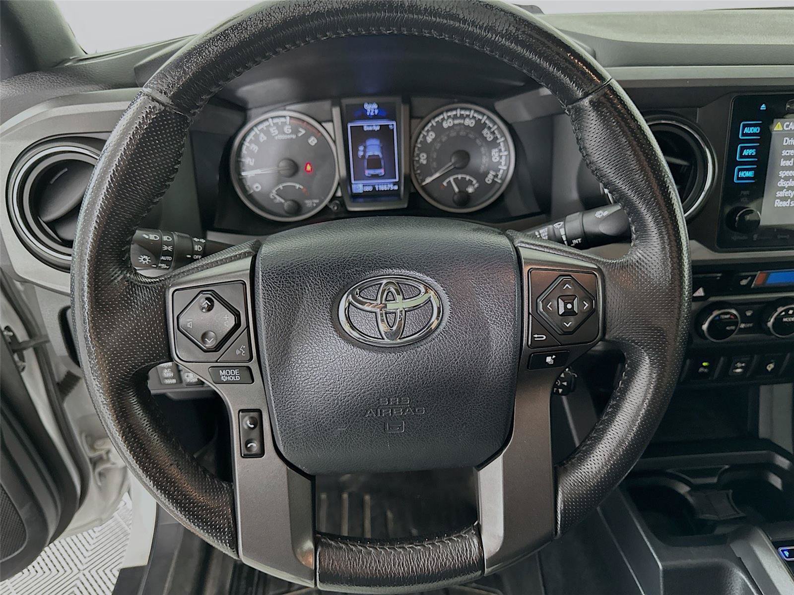 Used 2017 Toyota Tacoma TRD Off-Road AWD/4WD image 19