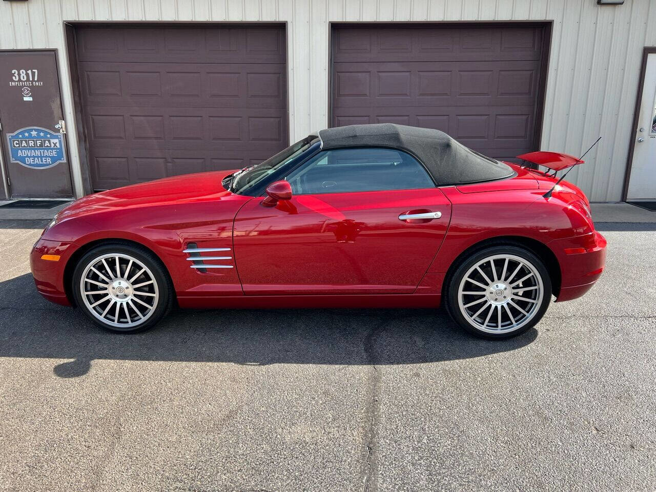 Used 2007 Chrysler Crossfire Convertible w/ Special Edition Group image 59