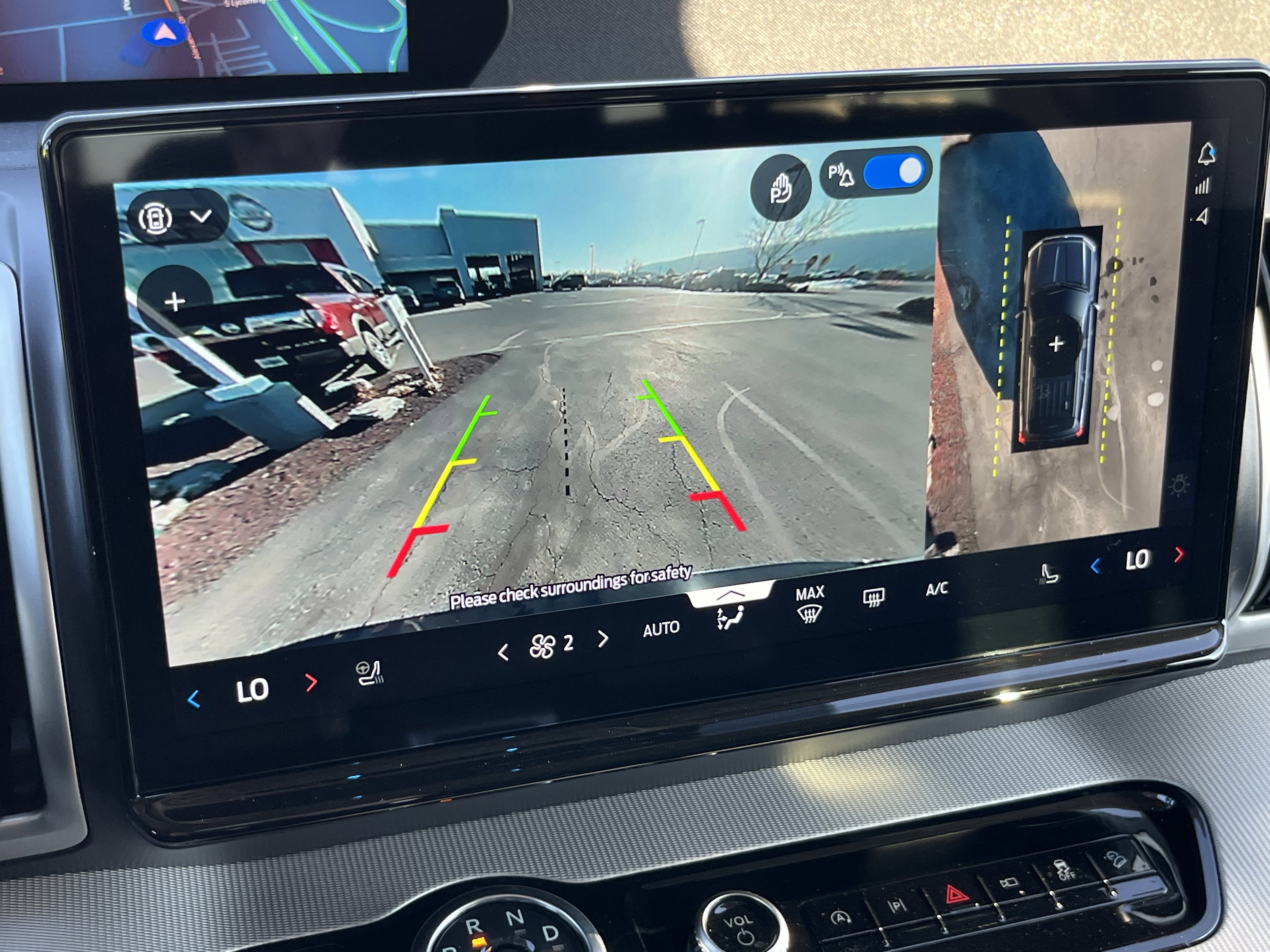 Used 2025 Ford Expedition Active image 33