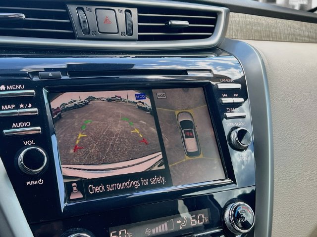 Used 2020 Nissan Murano SL FWD image 11