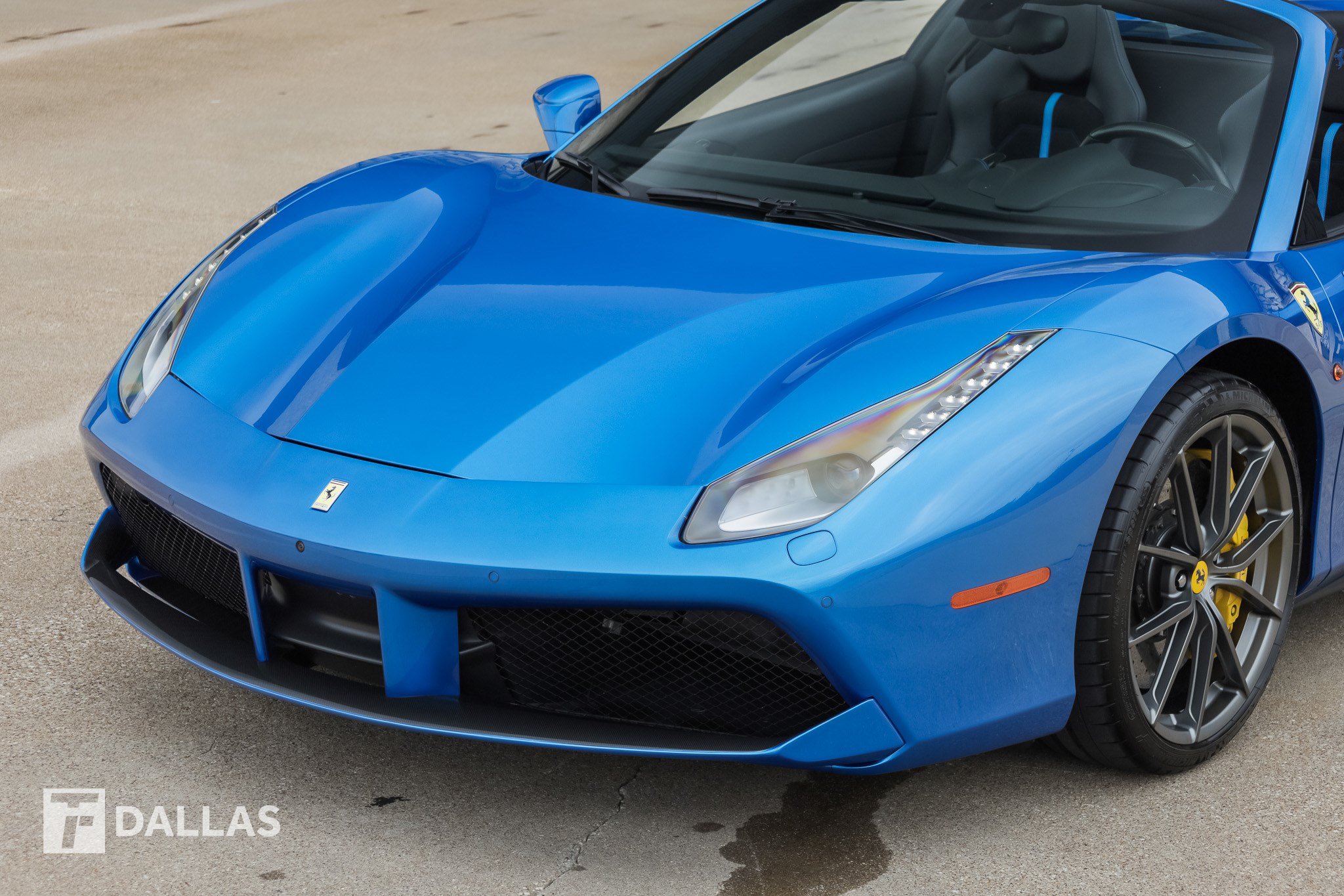 Used 2018 Ferrari 488 Spider RWD image 6
