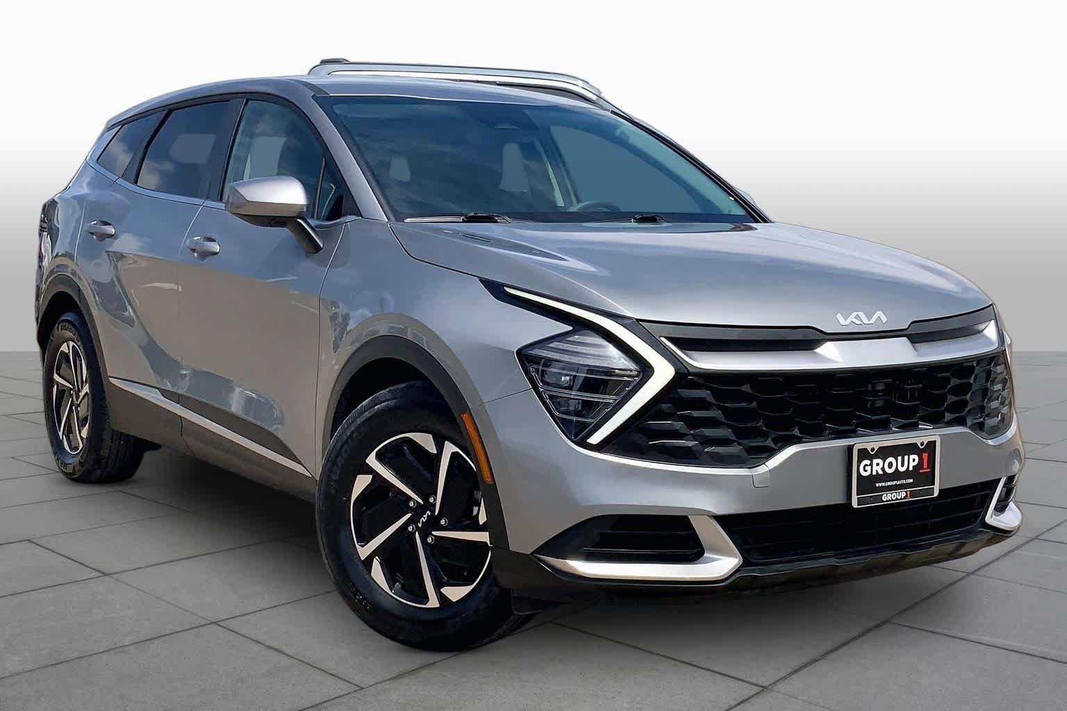 Certified 2024 Kia Sportage LX FWD image 3