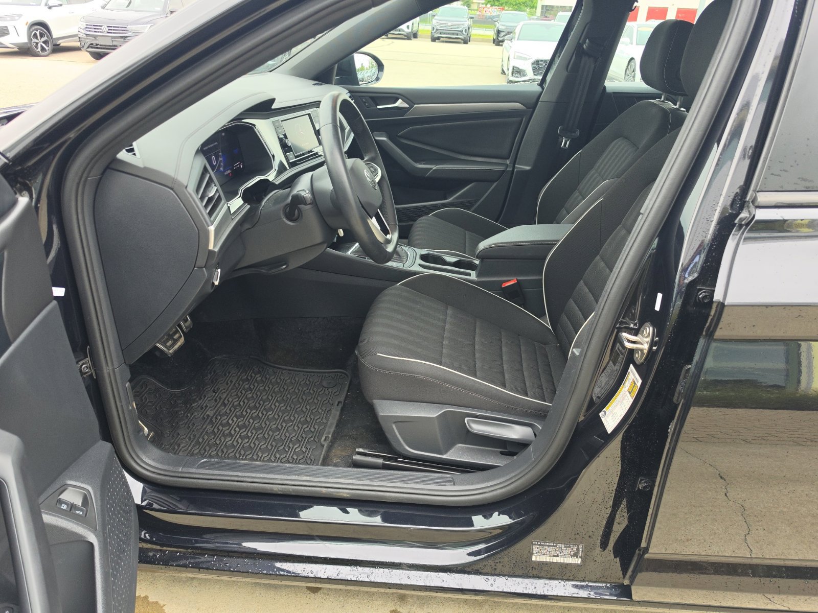 Certified 2024 Volkswagen Jetta Sport FWD image 18