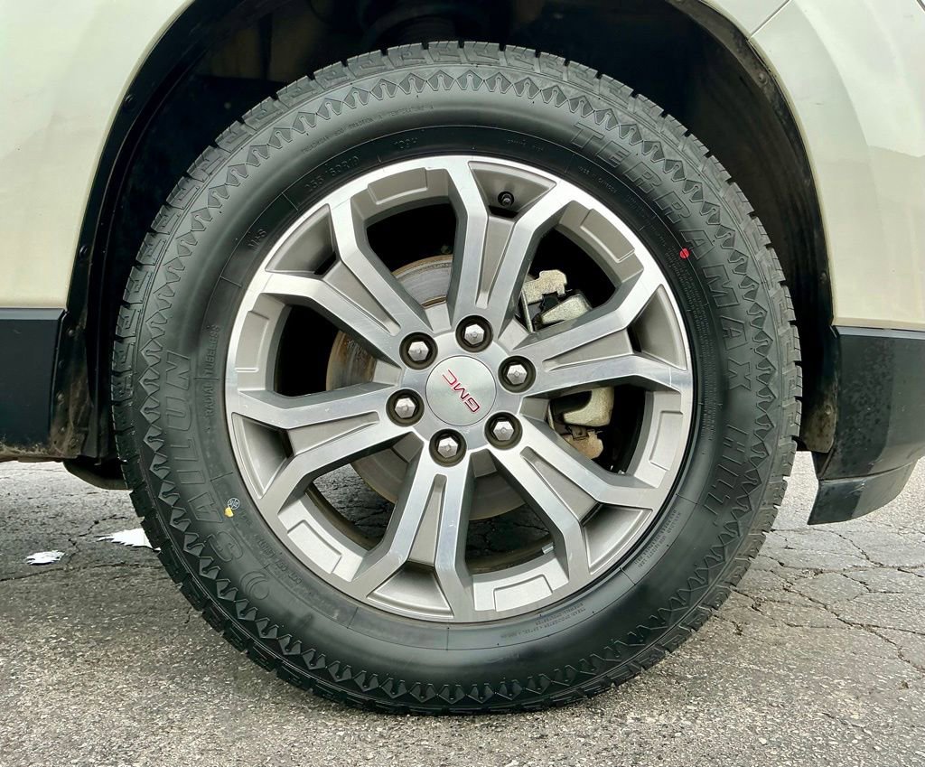 Used 2015 GMC Acadia SLT FWD image 21