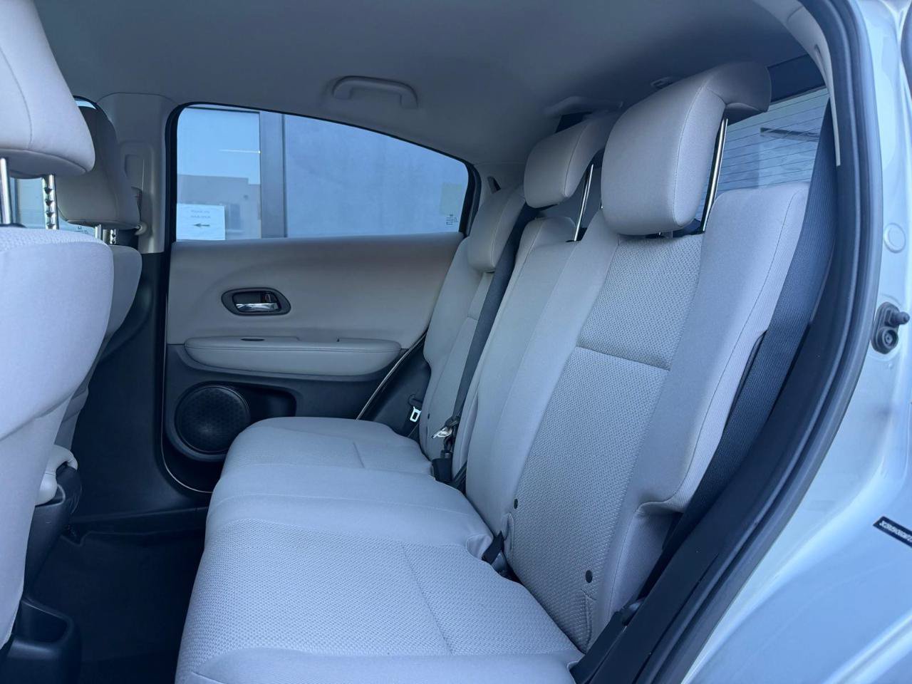 Used 2016 Honda HR-V LX image 19