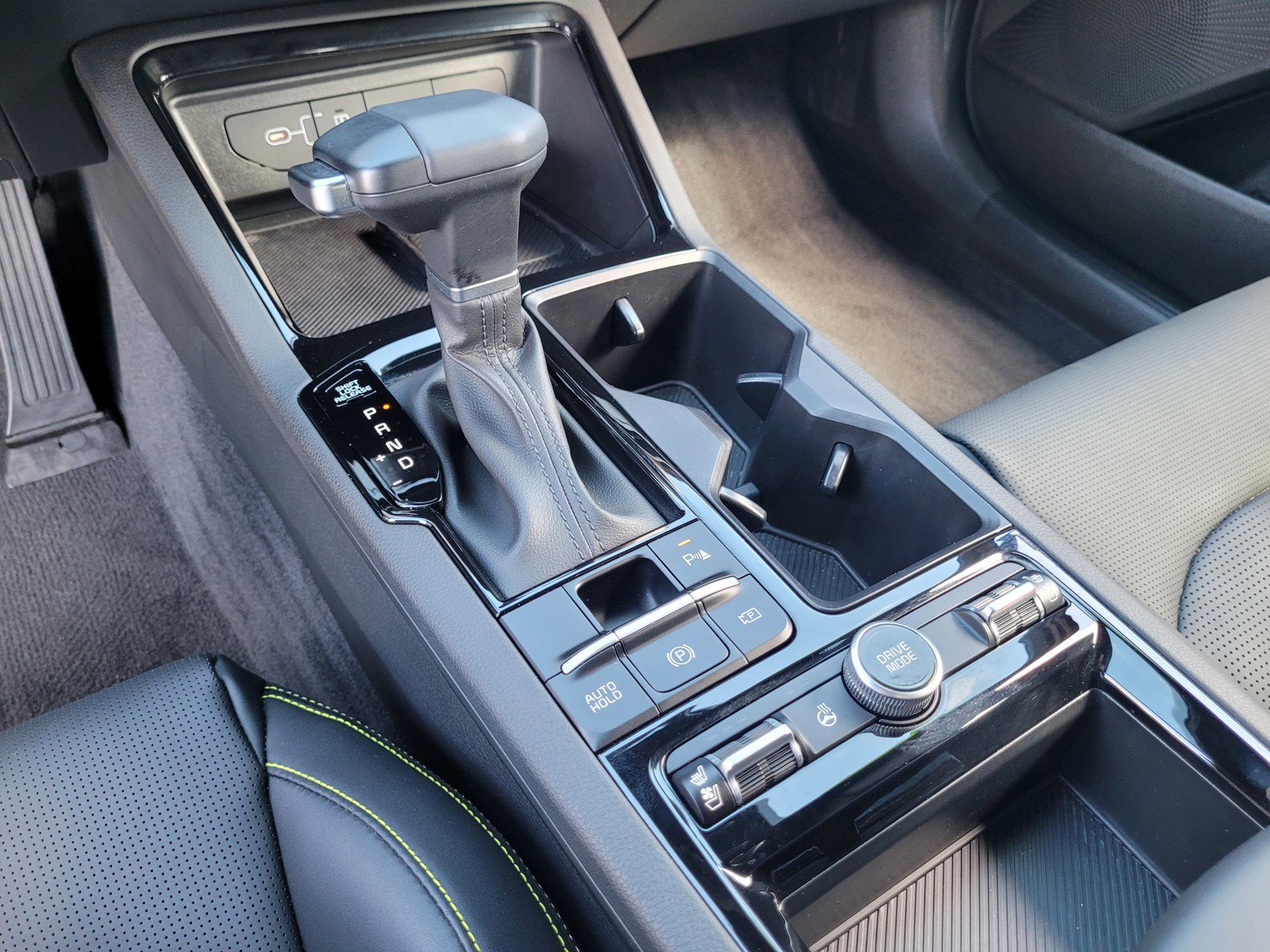 Used 2025 Kia K5 GT w/ GT1 Package FWD image 20