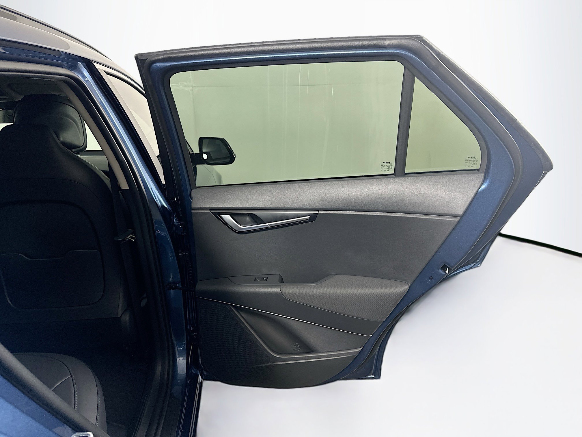 Used 2023 Kia Niro Wind FWD image 30